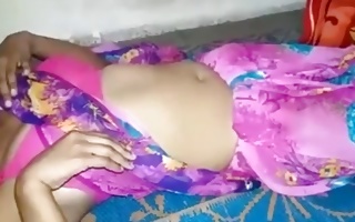 Sweet girfriend takes off her colorful sari and gathers her cooter owned intense